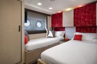 ESMERALDA-OF-THE-SEAS yacht charter: Twin