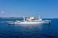 CHRISTINA-O yacht charter: CHRISTINA O profile