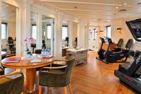 CHRISTINA-O yacht charter: Gym