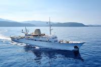 CHRISTINA-O yacht charter: Cruising in Corsica