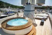 ASLEC-4 yacht charter: ASLEC 4 Deck Jacuzzi