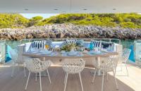 SEA-WOLF yacht charter: Aft dining area I