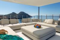 SEA-WOLF yacht charter: Sundeck / Lounge